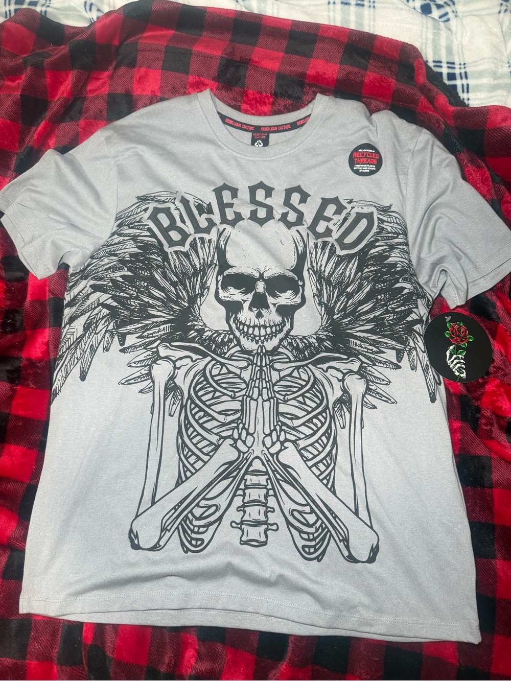 Blessed Skull Graphic Short Sleeve T-Shirt — Light Gray Size L NWT